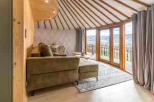 GÓRSKI GLAMPING - Całoroczne jurty z widokiem