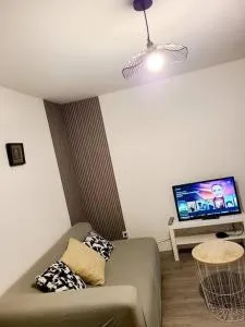 T2 cosy et calme avec terrasse - 邦迪