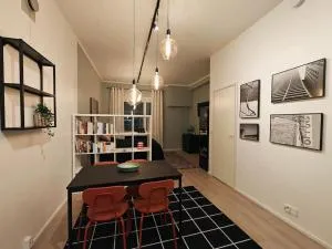 Brooms - Newly renovated central studio apartment - 皮耶塔尔萨里