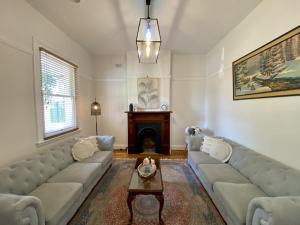 Roseland Cottage - CBD Heritage