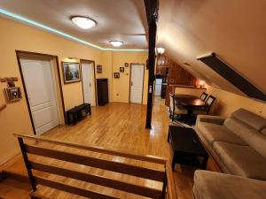 Earth & Sky apartment