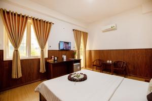 Nhat Minh Etown & Airport Hotel