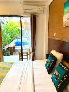 Phòng Giường Đôi Nhìn Ra Hồ Bơi (Double Room with Pool View)