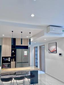 Cho thuê căn hộ 3pn2wc 117m2 Diamond Alnata Celadon city Tân Phú