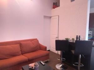 APARTAMENTO ZONA PRIVADA Y TRANQUILA CON ALBERCA