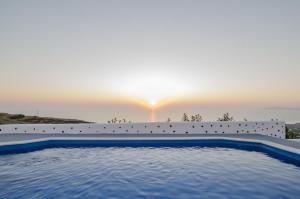 Belle Etoile Villas Santorini Greece