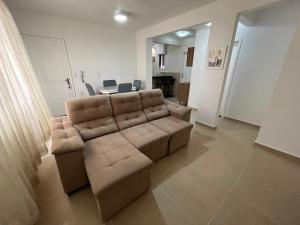 Apartamento no Guaruja, Praia Pitangueiras, 2 dormitórios, reformado.