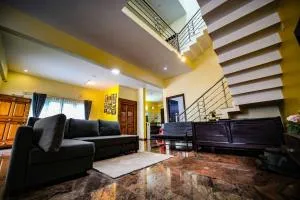 Gruham luxury duplex service apartment - Hassan