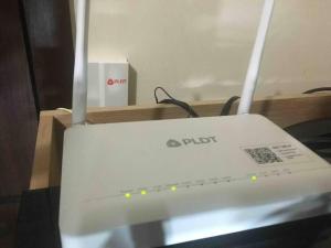 1BR Makati condo near NAIA, MoA w Netflix & PS5