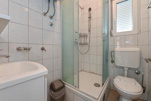 Seagull Pool Apartments & Studios