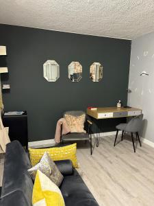 Appartements Proche PARIS, Aeroport ORLY, charmant 2 pieces : photos des chambres