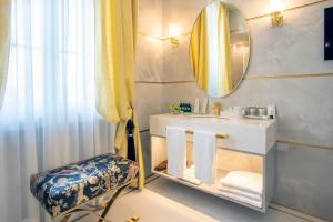 Suite con 1 Camera da Letto e Vista Mare Frontale