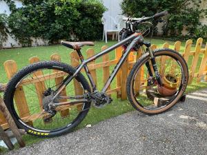 Apartamento abierto con patio