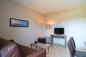 Appartements Les Thermes 421- Appt pour 4 avec piscine partagee : photos des chambres