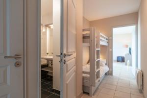 Appartements Les Thermes 421- Appt pour 4 avec piscine partagee : photos des chambres