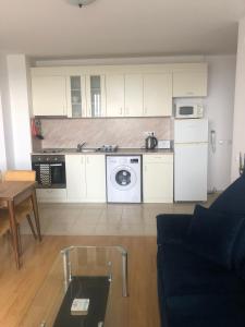 Spacious, 2 Bed Apt, Fort Orchid