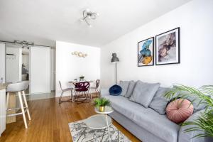 Warsaw Inside Solec II