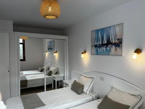 Beach and Yumbo cozy home