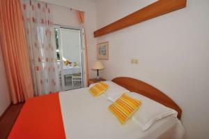 Apartment in Duće with sea view, balcony, air conditioning, WiFi (3425-1) 
