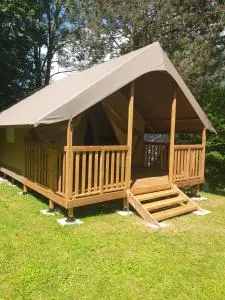 lodge du camping la Porte St Martin - 维拉尔-德朗