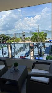 A un Paso de la Playa