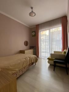 Siqvaruli station square Tbilisi Apartment