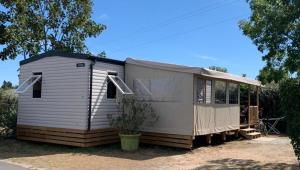 Campings Camping Le Ragis : photos des chambres