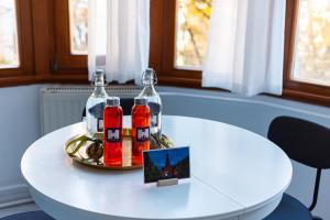 Deluxe Swan Stone Castle Apartment