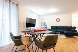 Lit Living - Luxury House - Box Spring - Parking - Exclusive Kitchen - Laudenbach