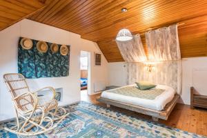 Maisons de vacances La Maison Bleue au coeur des Plages du Debarquement : photos des chambres