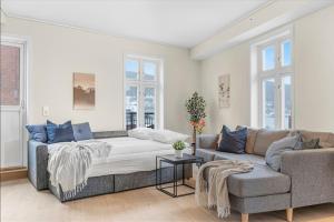 NEW! Huge Modern Apartment! Fit For Two Families!