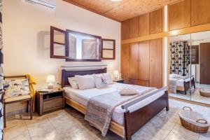 Herakles House - Close to ancient sites near Nafplio. Spacious. Equipped for all-year-round comfort.