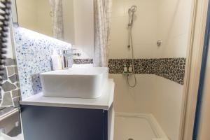 Hotels Baie des Anges : Petite Chambre Double - Côté Jardin