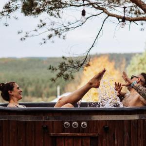 Jurty z widokiem, prywatna balia- DZIKOLAS GLAMPING