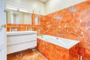 Appartements Appartement Chic et Spacieux 16e Arrondissement : photos des chambres