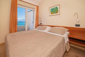 Deluxe Double Room with Balcony and Sea View room in Hotel Tamaris