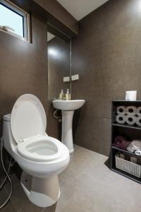 One bedroom budget condo in BGC