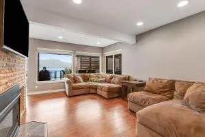 Summit Lake Getaway - Elma