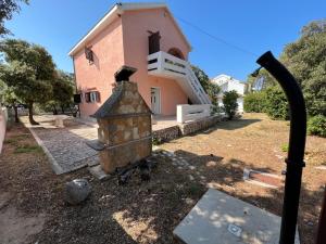 Beach house Šimuni by Pag tours