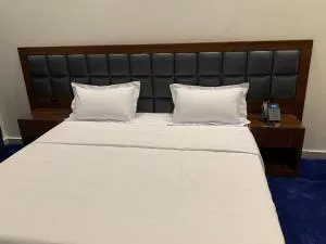 شواهق للشقق المخدومة - Al Jilh