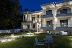 Ammothines Beach Suites - Mándra