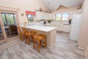 Oceanside, 815 ft to Beach Access, Corolla Light Amenities, 715, Seven Ships