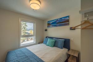 Skyline Peaks- 2 Townhouse Combo - Mountain View AC-Pool-Hot Tub