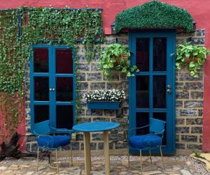 Villa Oasis-Solo Traveller Studio Room