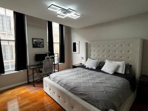Downtown Albany 2 Bedroom + Workstation @ The Mark