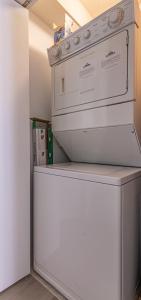 Mountain View One Bedroom Vacation Suite - WindTower 119