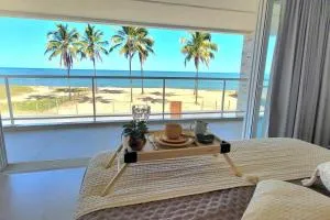 Piscina aquecida, 5 suítes e pé na areia com vista espetacular!! - Barra do Sirinhaém