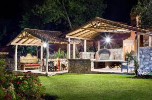 VILLA APU CHICON (Apu Wasi & Inti Wasi)