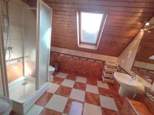 Holiday home in Balatonszarszo 45813