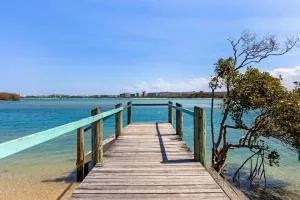 Twin Waters Seaside Resort Life - Twin Waters